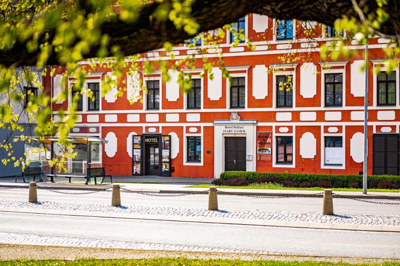 Hotel Baltaci Stary Zamek Napajedla Extérieur photo