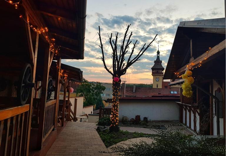 Hotel Baltaci Stary Zamek Napajedla Extérieur photo